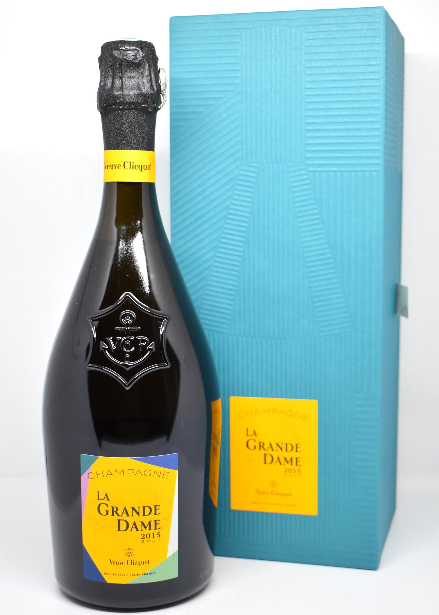 Order a nice and feminine bottle of Champagne