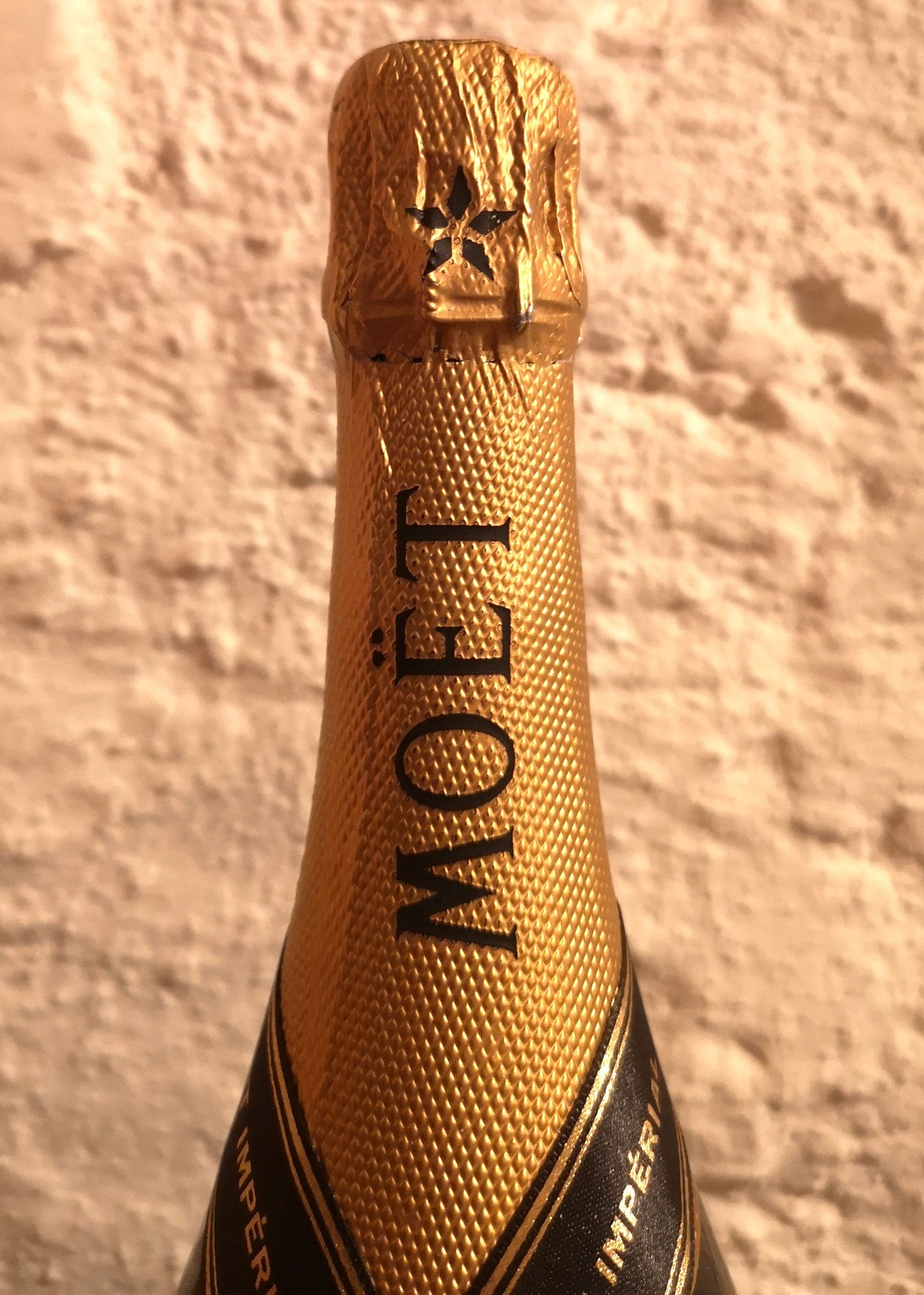 Moet et Chandon 2000 magnum price ?