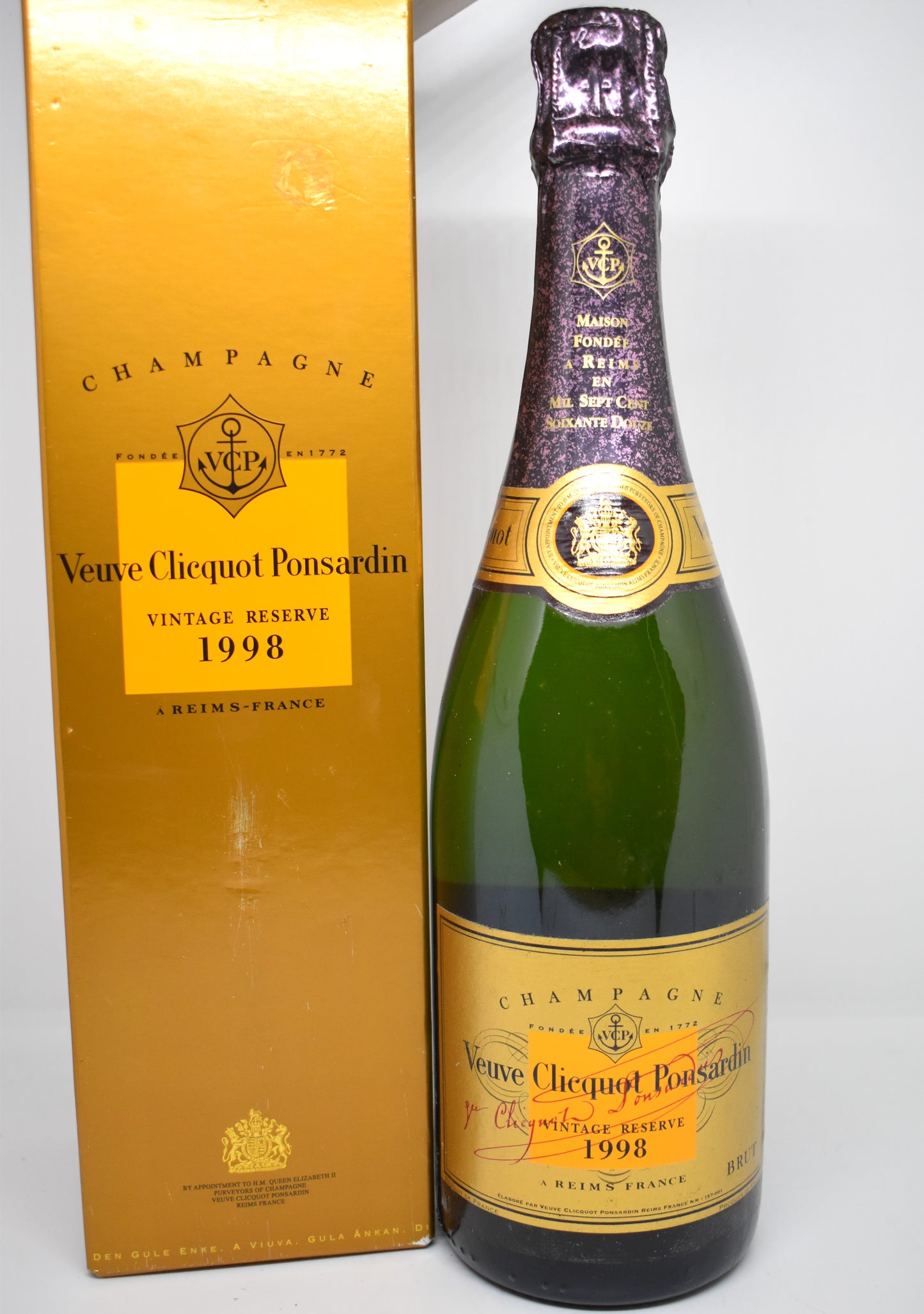 Veuve Clicquot 1998 - Vintage Reserve - Champagne Case