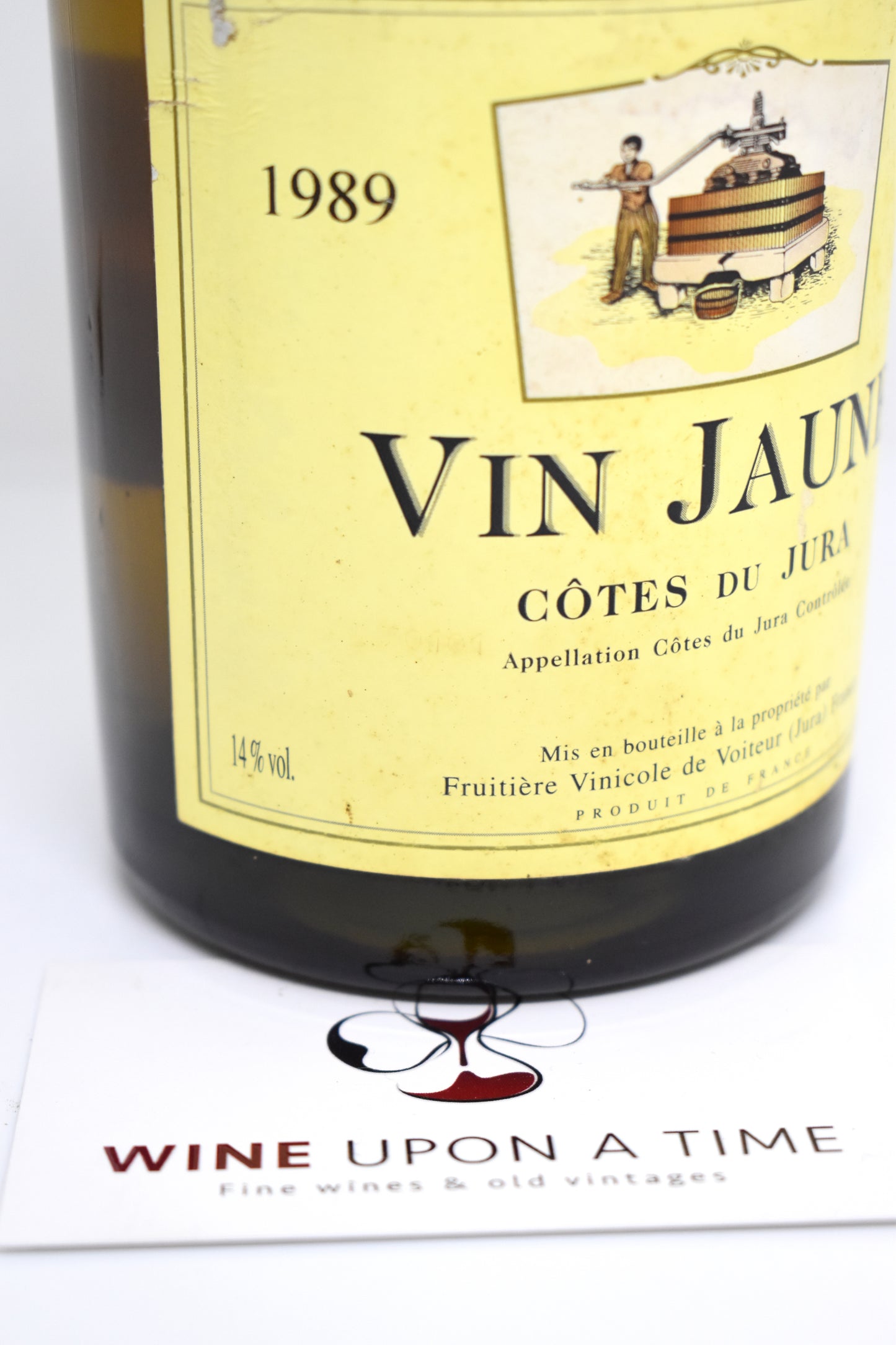 Offrir un Vin Jaune rare du Jura 1989