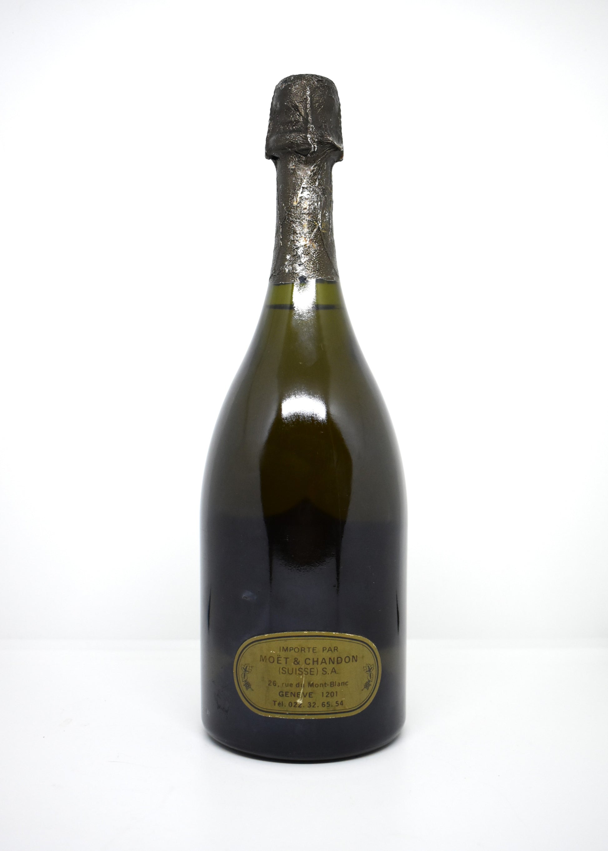 Quel cadeau pour un anniversaire de 1982 ? Un Champagne de prestige.