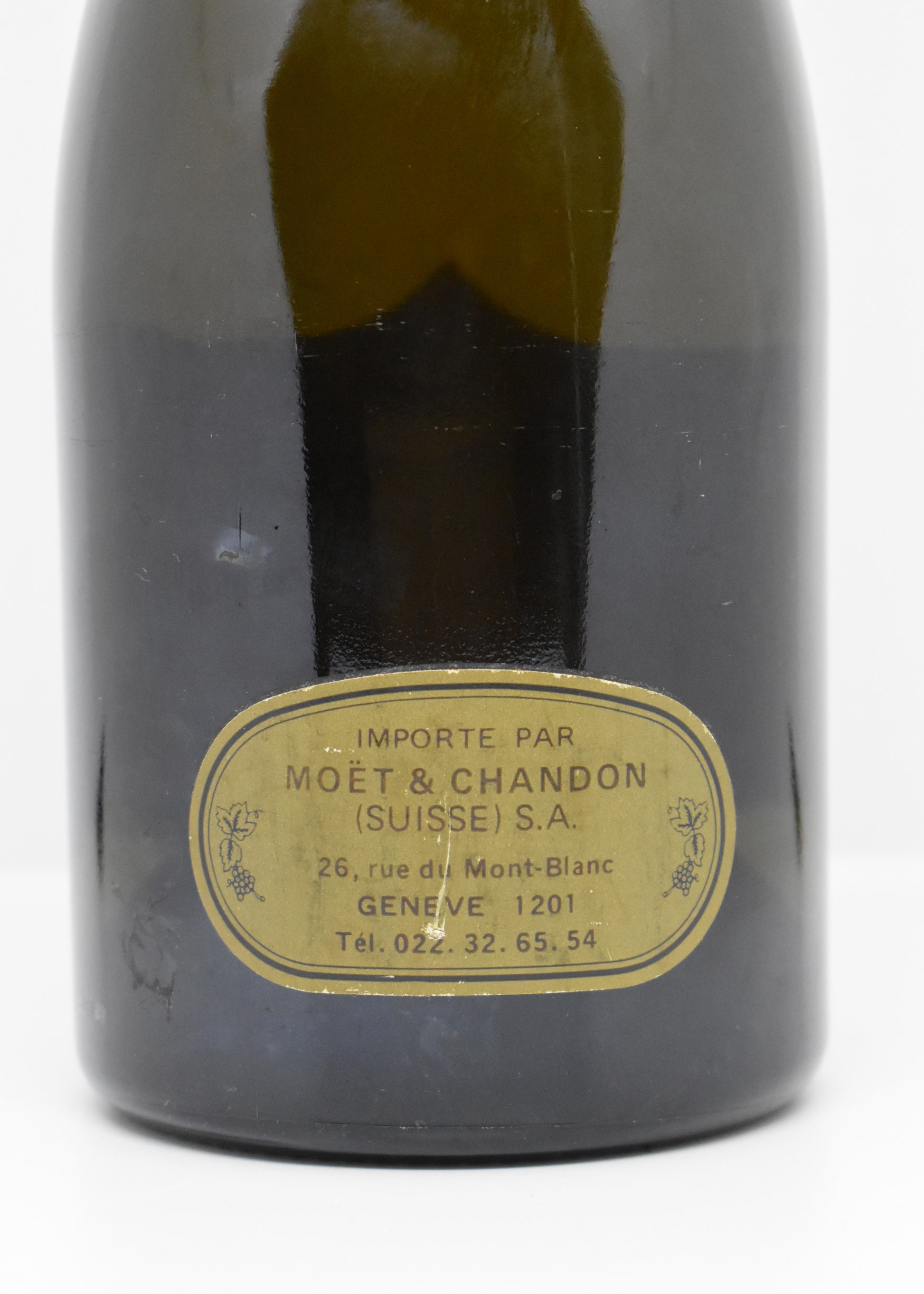 Différence entre Dom Pérignon 1982 et 1985 : le duel des millésimes.