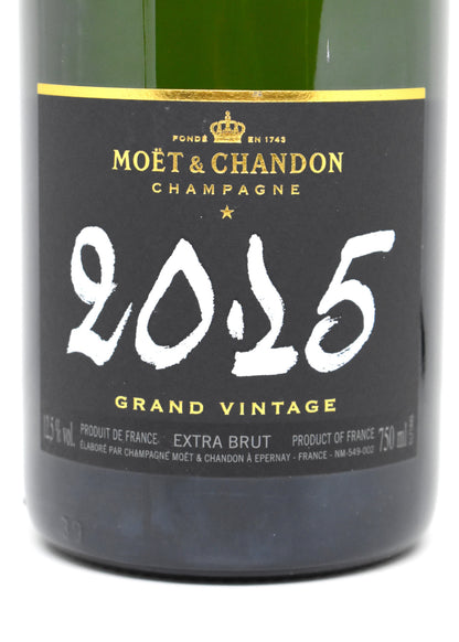 Buy a bottle of champagne Moet et Chandon Grand Vintage 2015 online delivery Switzerland