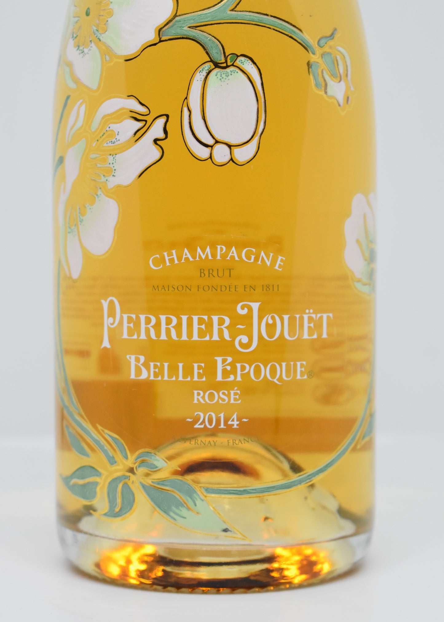 Looking for a prestige 2014 rosé Champagne with iconic Art Nouveau design?
