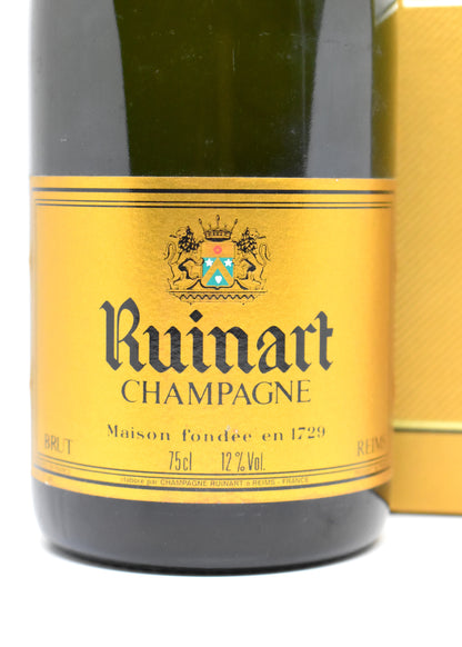 Packaging details Ruinart