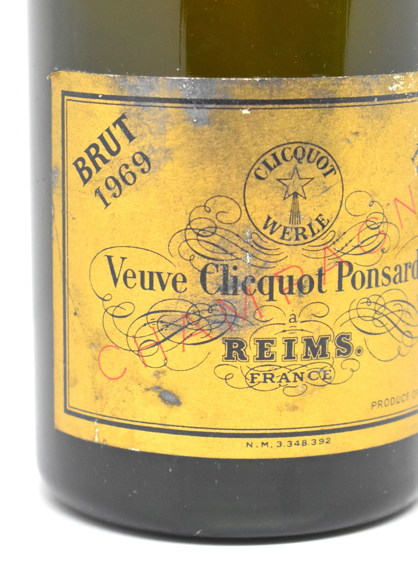 Is an old Champagne with a worn label a good sign of storage?