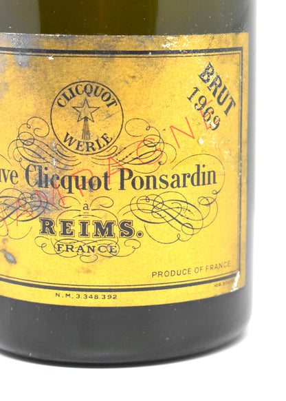 Comment déguster un vieux millésime de Veuve Clicquot-Ponsardin ?