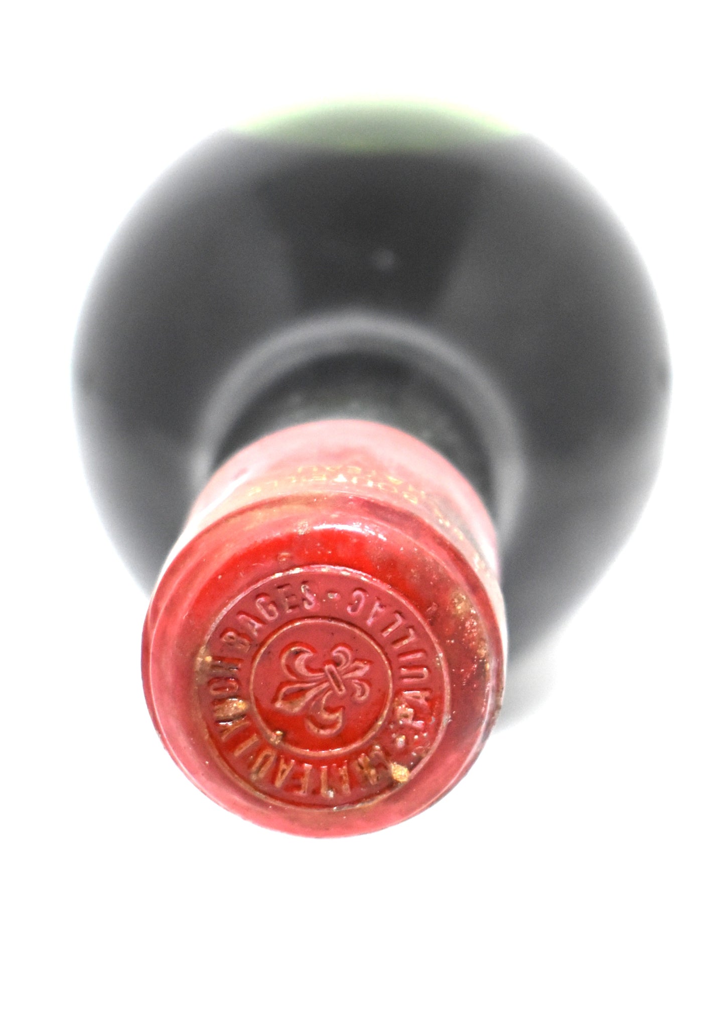 Coiffe courte d epoque et bouchon solidaire acheter une bouteille de Chateau Lynch Bages 1967