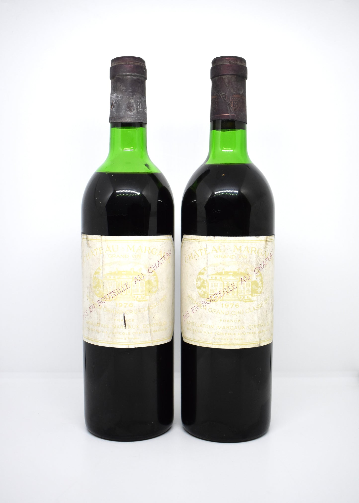Zoom niveau mi épaule bouteille Château Margaux 1976 - Option flacon ancien