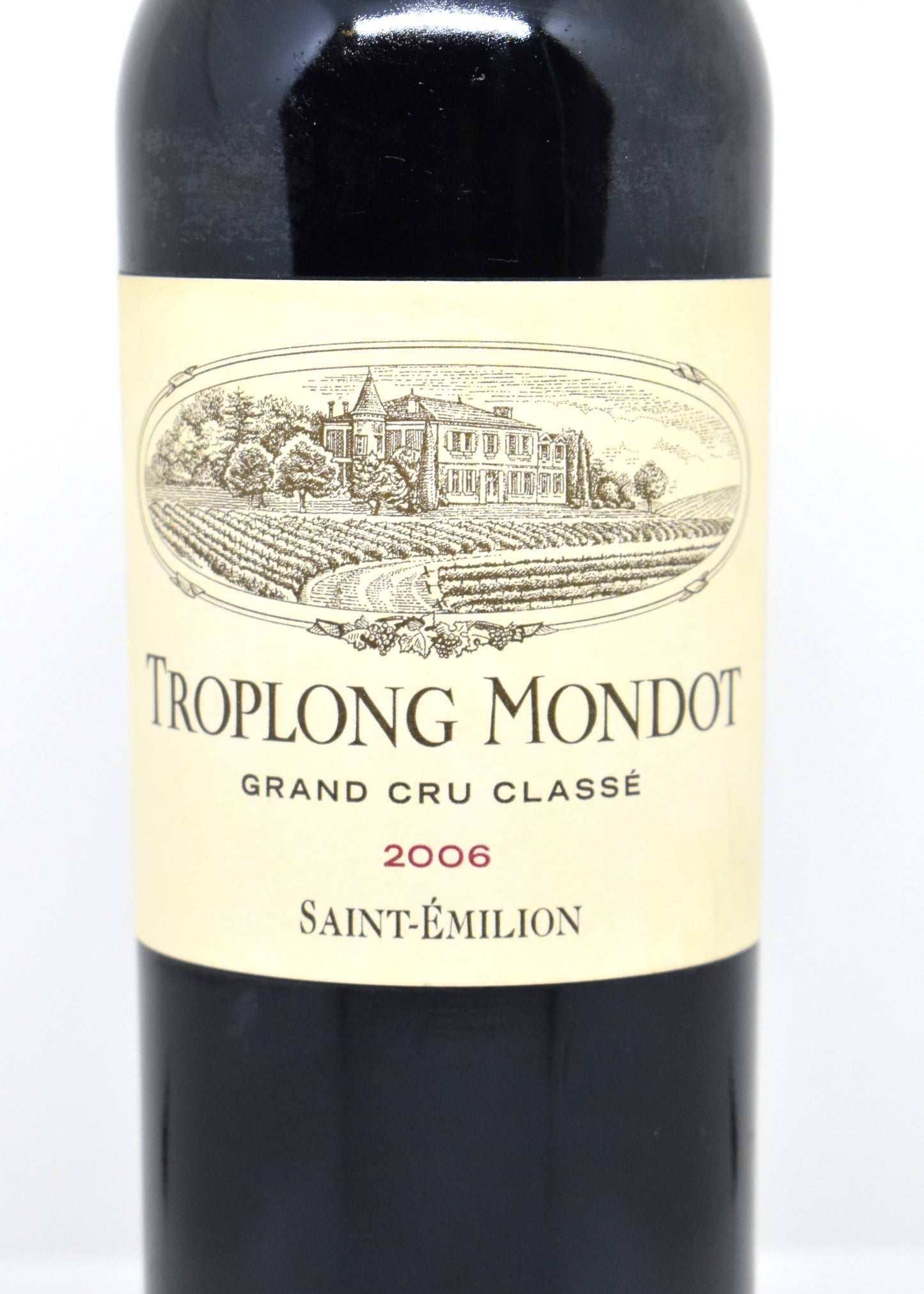 Offrir un grand vin de Bordeaux de 2006 en Suisse