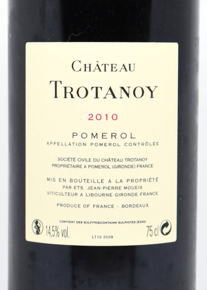 Zoom étiquette impeccable Château Trotanoy 2010 - Provenance cave privée de Champagne