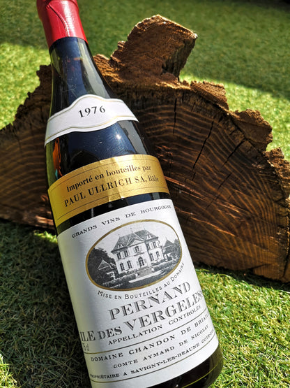Vin de 1976 à offrir, Pernand Île des Vergelesses, option élégante