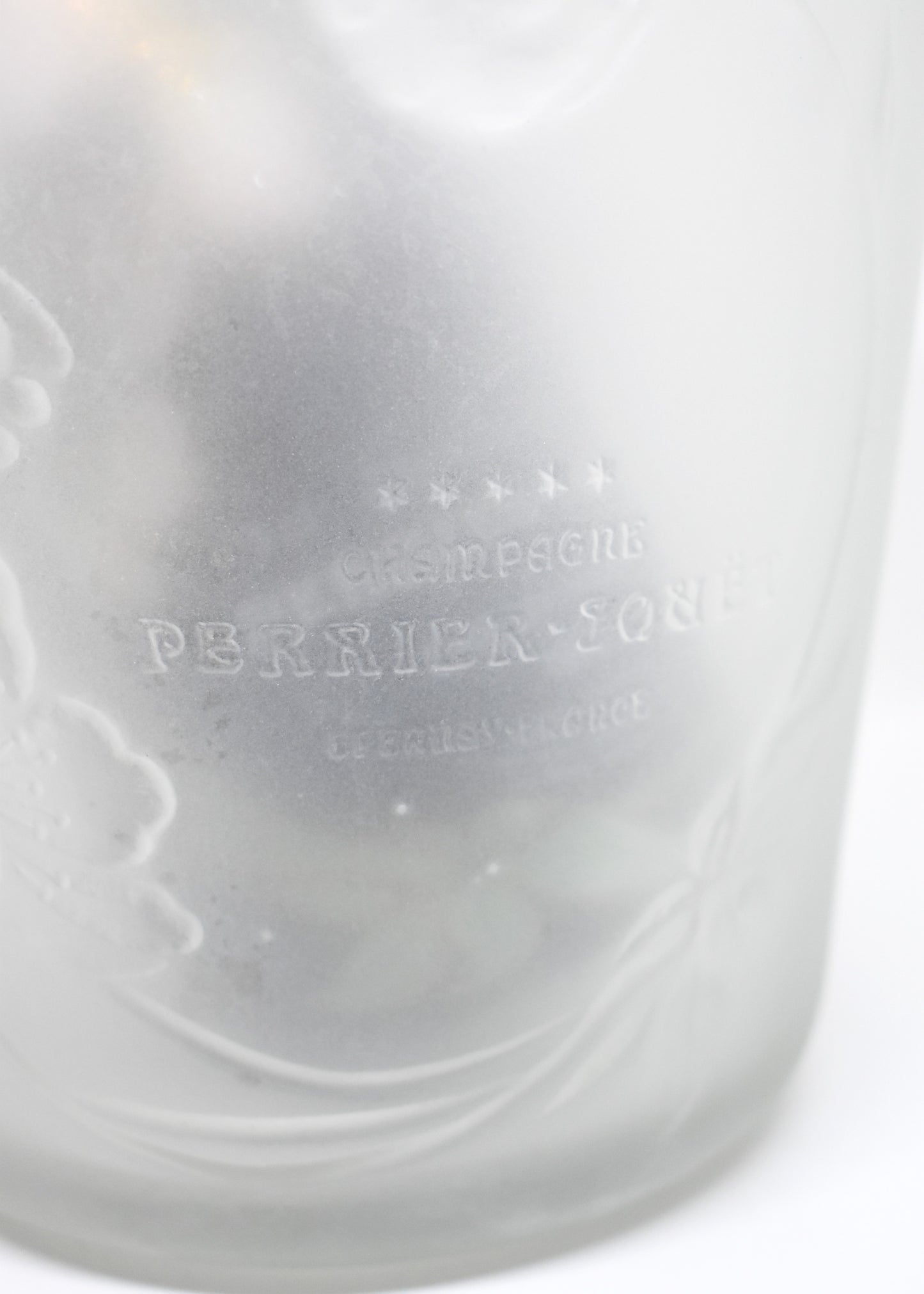 Accessoire Perrier-Jouët champagne collector décoration intérieure sobre chic