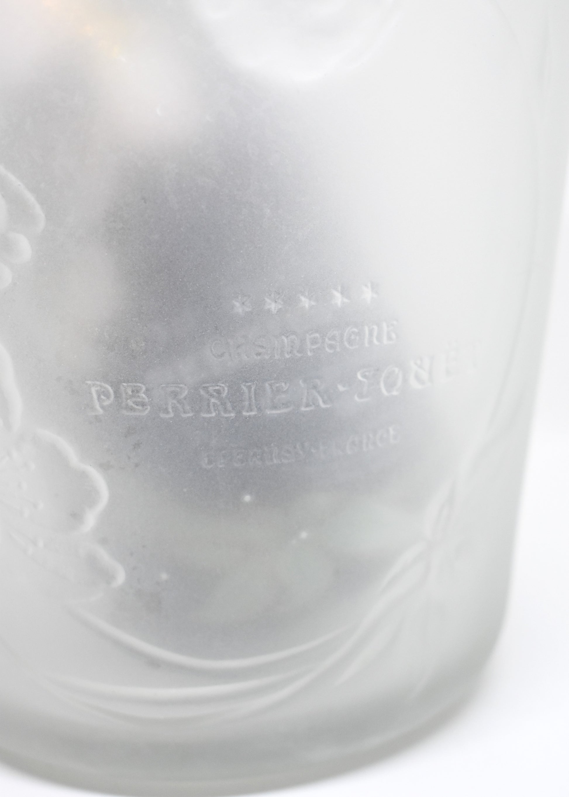 Accessoire Perrier-Jouët champagne collector décoration intérieure sobre chic